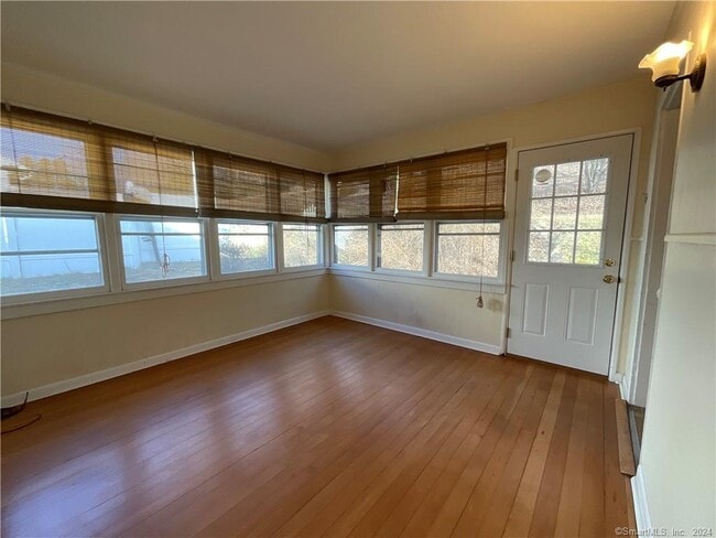 Building Photo - 9 Edwards Rd