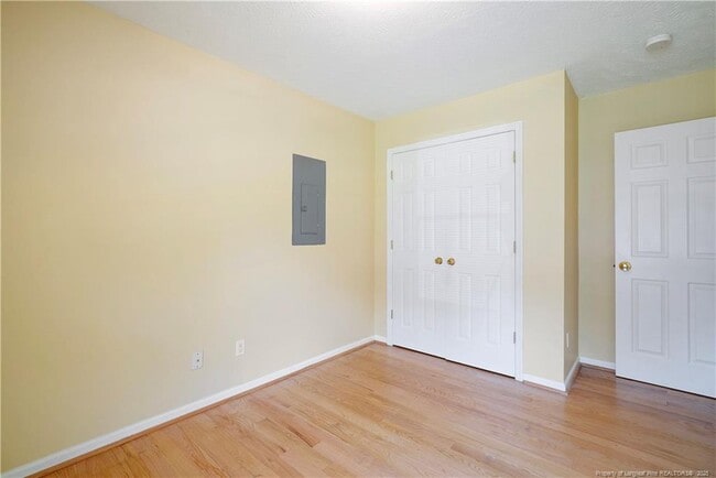 Building Photo - 6585 Applewhite Rd