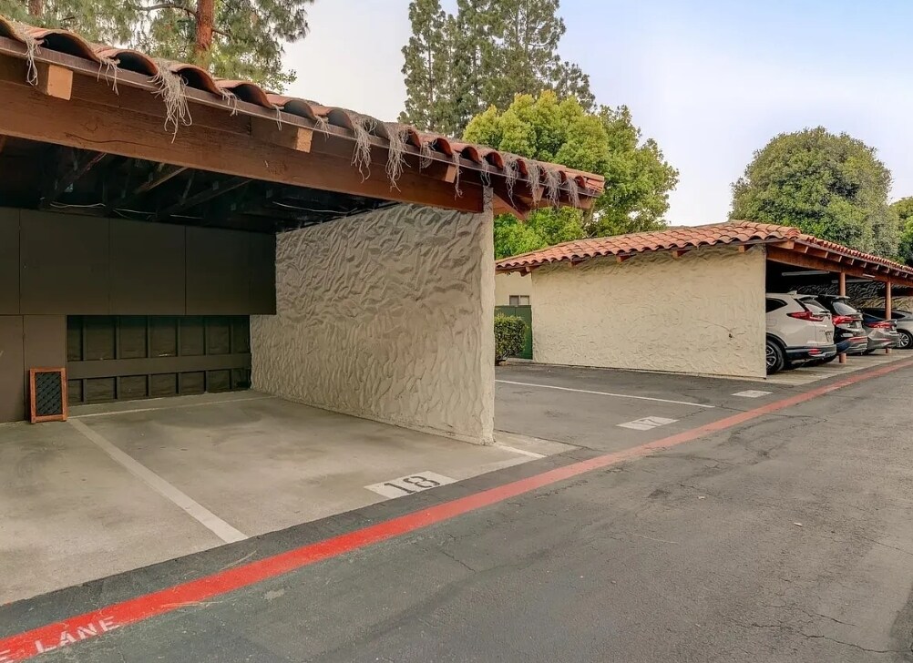 Building Photo - 6029 Rancho Mission Rd