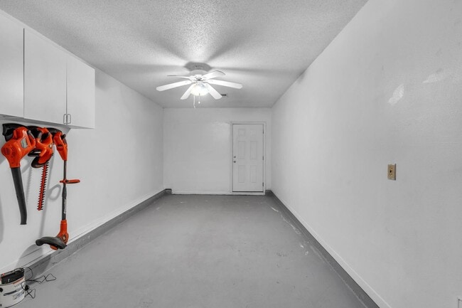 Building Photo - Charming 2 Bedroom Florida Cottage in Convenient Location!!