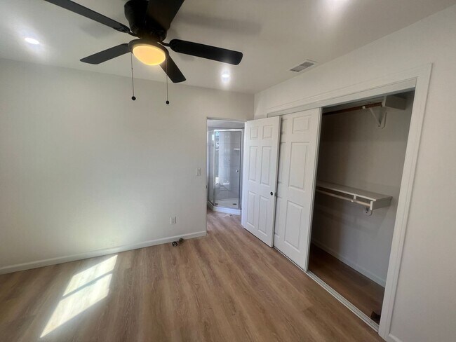 Building Photo - FULLY REMODELED 3BR/2BA HOME in Spring Valley