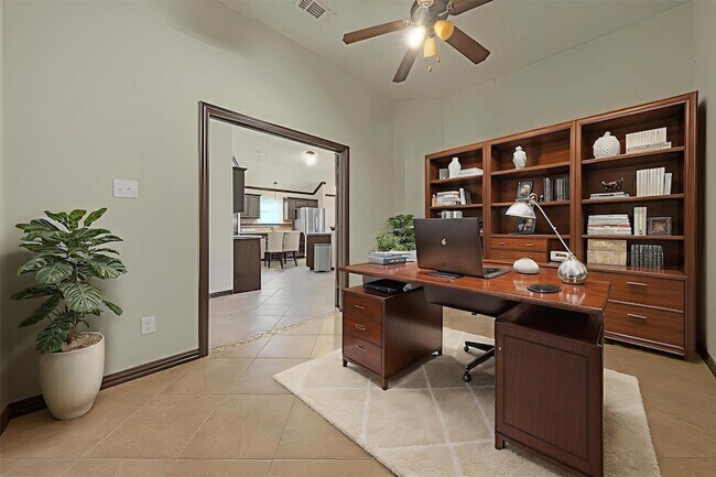 Building Photo - 12300 Hunters Knoll Dr