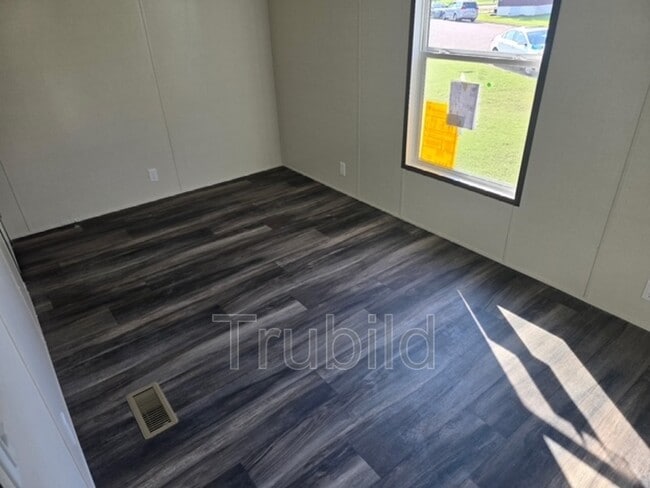 Building Photo - 108 Gawain Dr