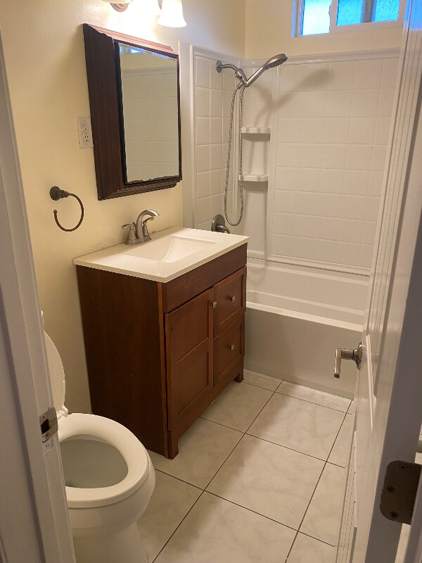 Building Photo - 21418 Meyler St