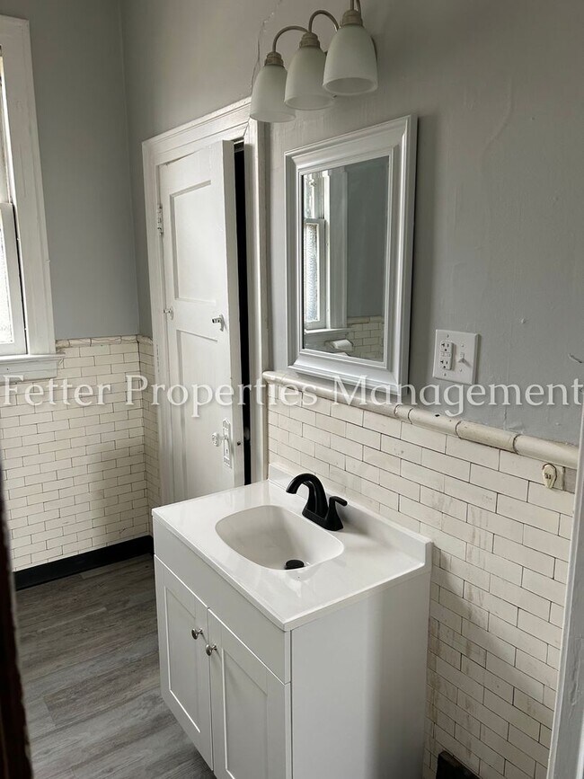 Building Photo - 3616 Stringtown Rd