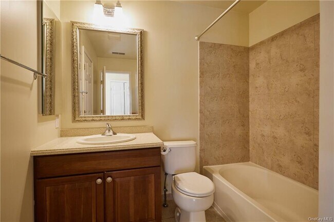 Building Photo - 2402 Rockledge Ct