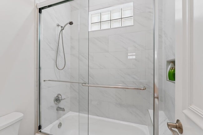 Building Photo - 128 Abondance Dr