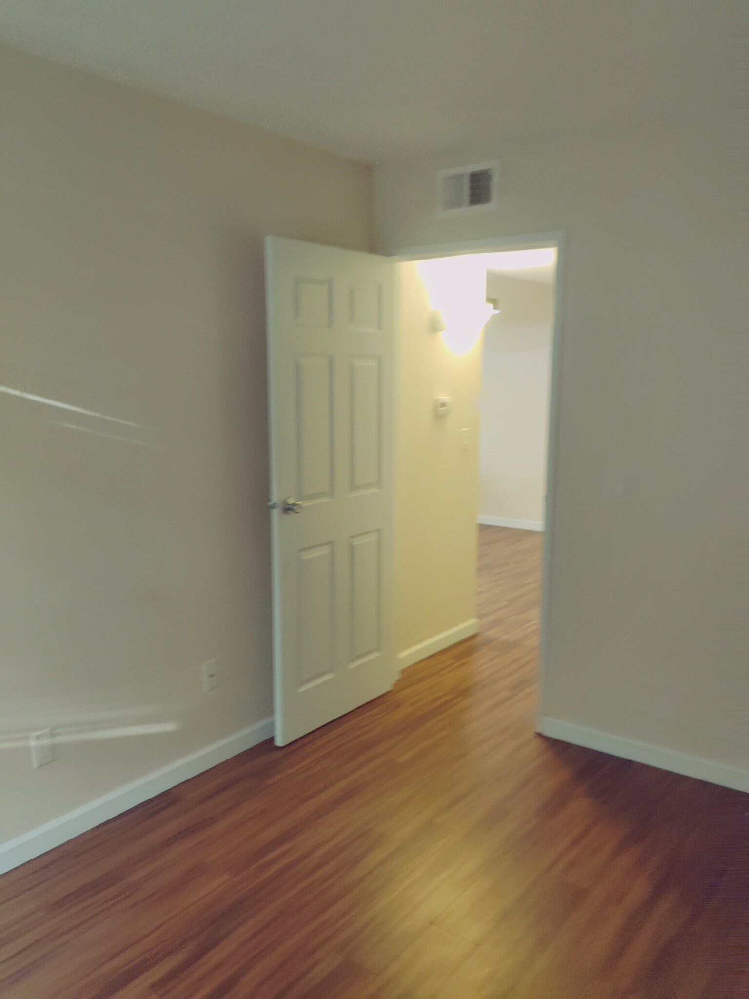 Building Photo - 8555 Fairmount Dr