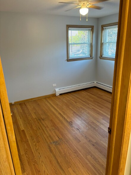 Building Photo - 7350 W Belmont Ave