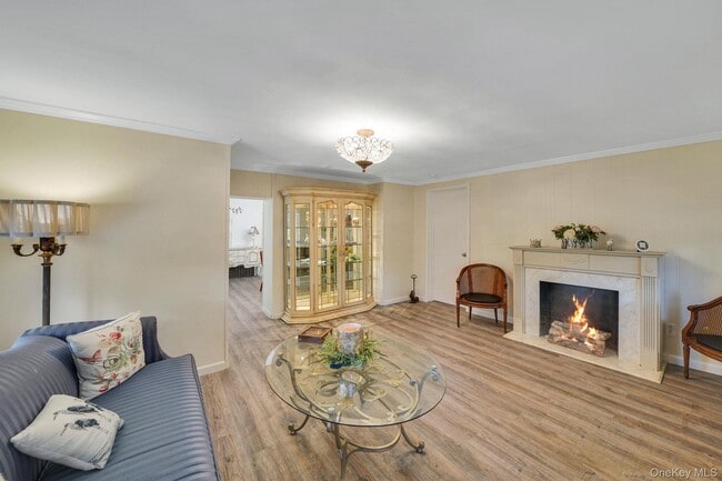 Building Photo - 10 Siracusa Blvd