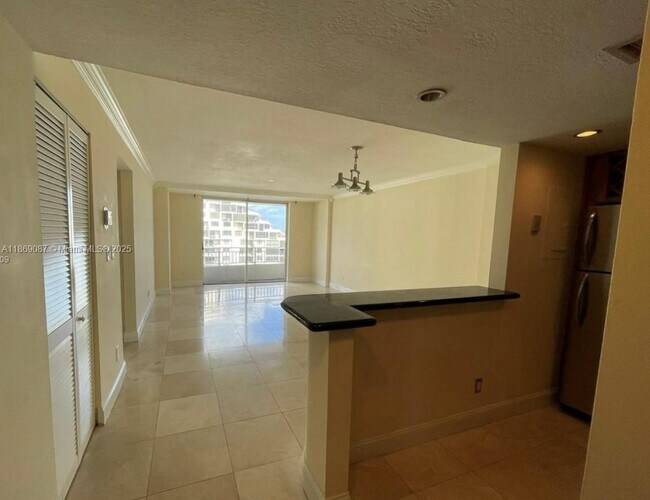 Building Photo - 770 Claughton Island Dr