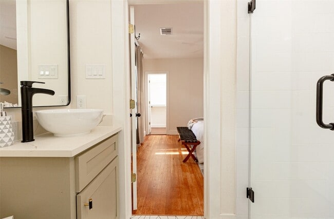 Building Photo - 3608 McIlhenny St