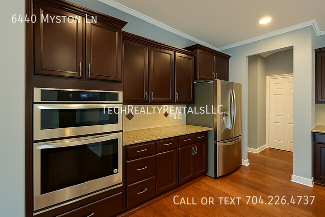 Building Photo - 6440 Myston Ln
