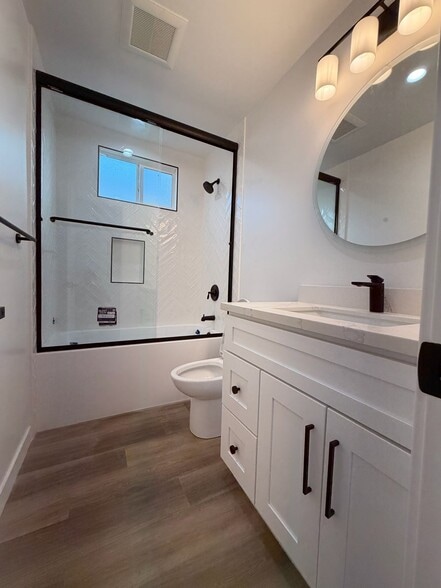 Building Photo - The Fullerton