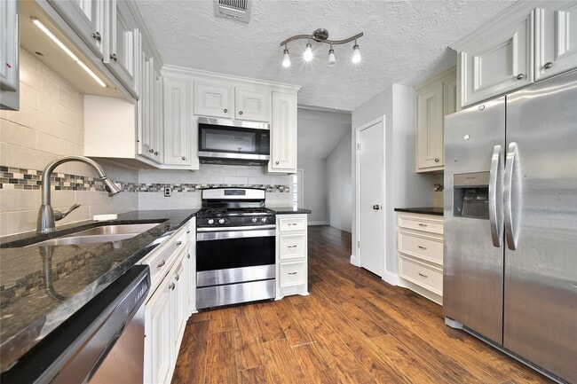 Building Photo - 3619 Acorn Run Ln