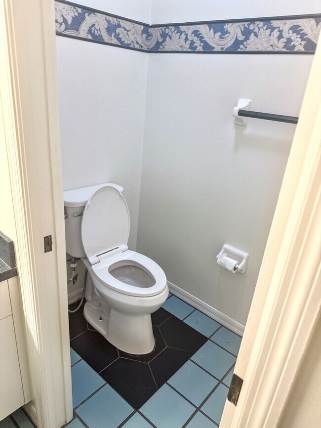 Building Photo - 2240 Safe Harbour Ct