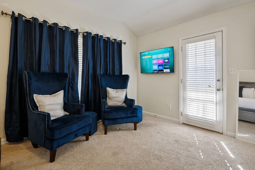 Building Photo - 4632 Liberty Square Dr