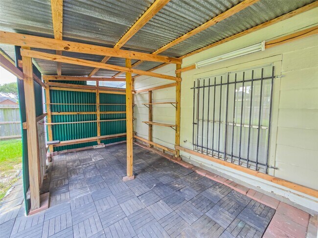 Building Photo - 12010 Essenbruk Dr