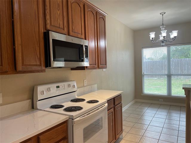 Building Photo - 1200 Whisper Willow Dr