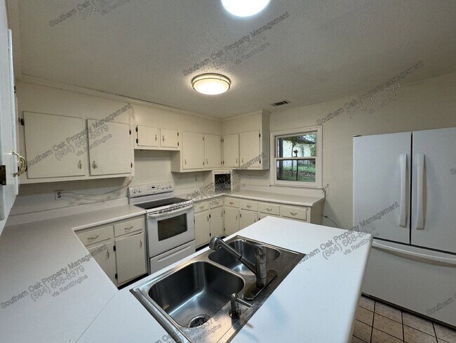 Building Photo - 1255 South Carolina 59