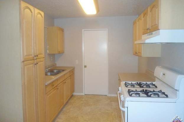 Building Photo - 43007 Pearlwood Dr