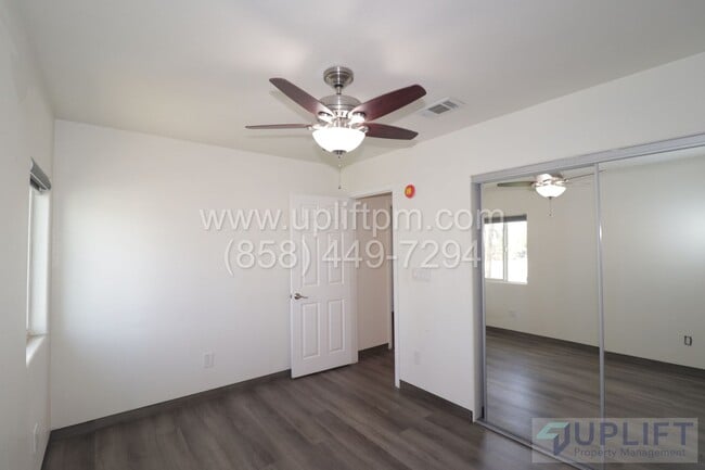 Building Photo - House and ADU combined 3 bedrooms!