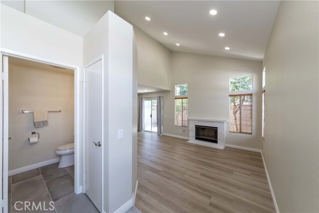 Building Photo - 2182 Avocado Dr