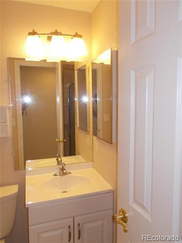 Building Photo - 9135 W Cedar Dr