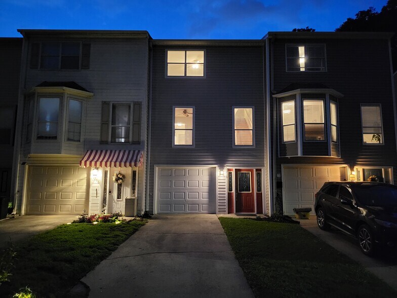 Primary Photo - 1718 13th Ct S