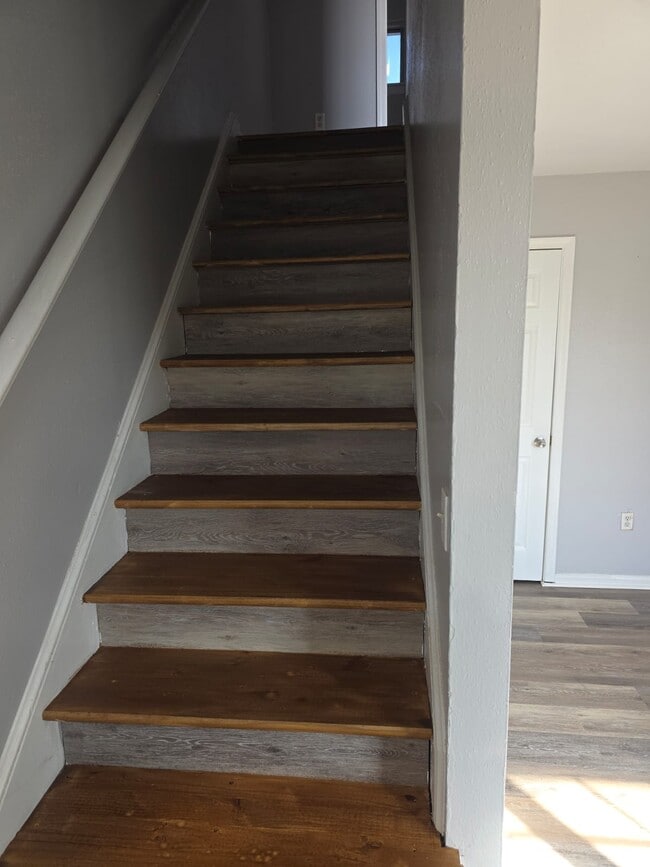 Building Photo - 1836 Greenbrier Ave SE