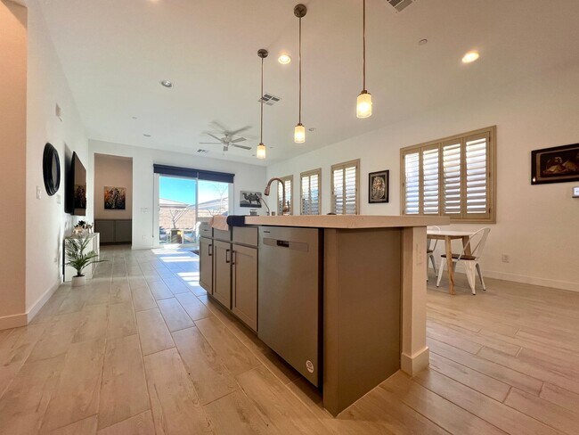 Building Photo - Immaculate 3 Bedroom Furnished Smart Home in Lake Las Vegas – A Tranquil Desert Oasis