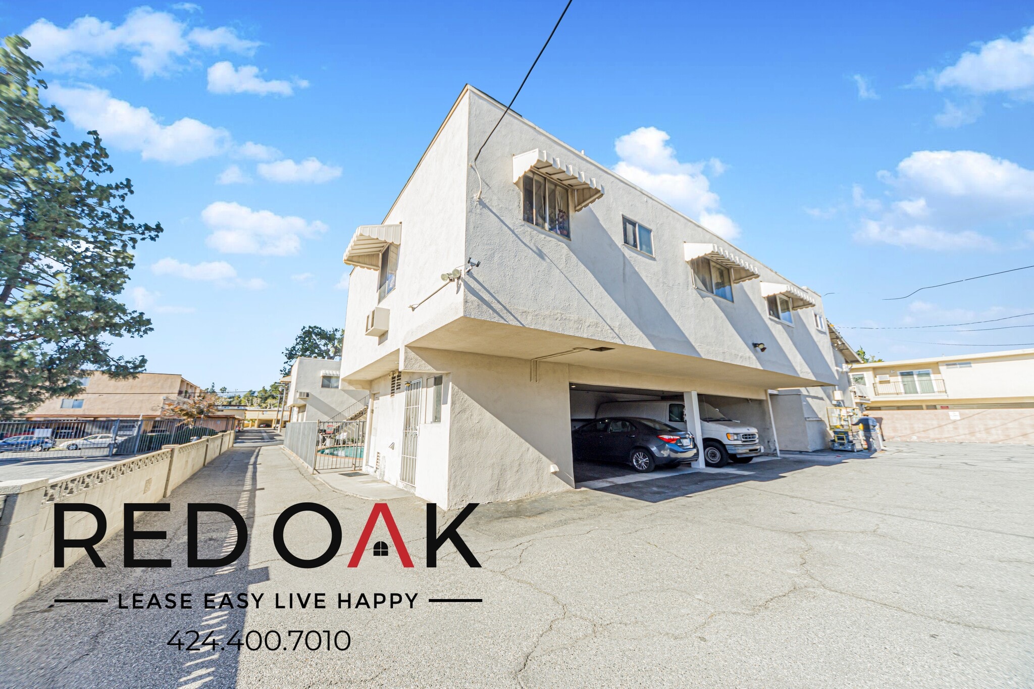 Building Photo - 8720 Owensmouth Ave