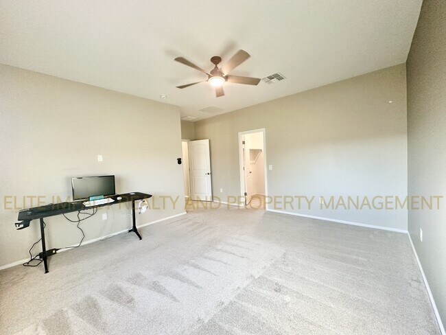 Building Photo - 9814 E Miller Peak Trl