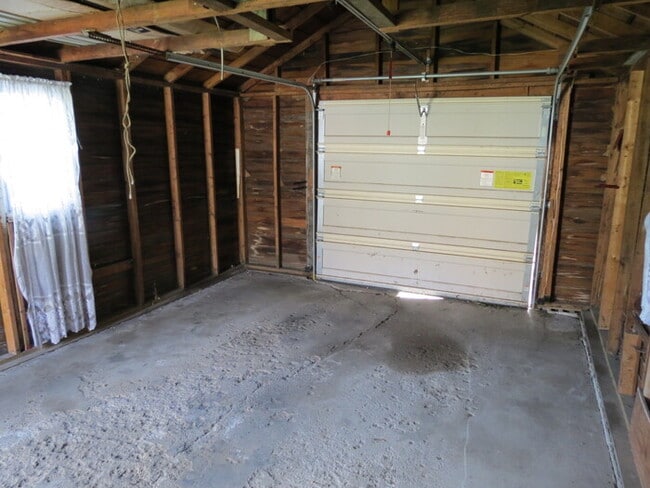 Building Photo - 2741 Thorndale Ave