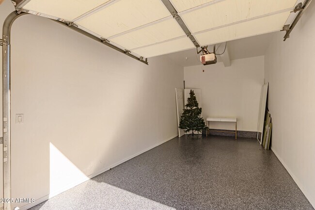 Building Photo - 20100 N 78th Pl