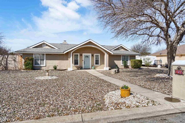 Building Photo - 308 Boulder Ridge Dr