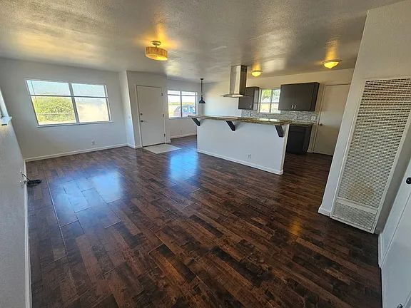 Building Photo - Charming 2-Bedroom Retreat with Spacious Layout in Corning, CA!