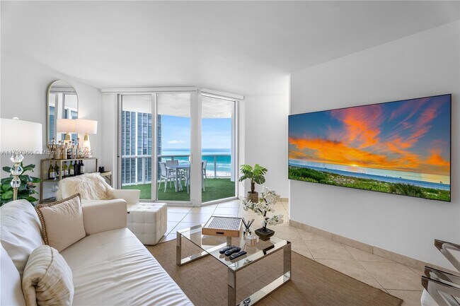 Building Photo - 4779 Collins Ave