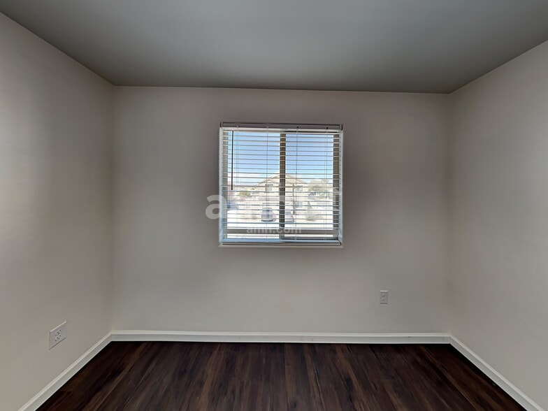 Building Photo - 6426 E Boldin Dr
