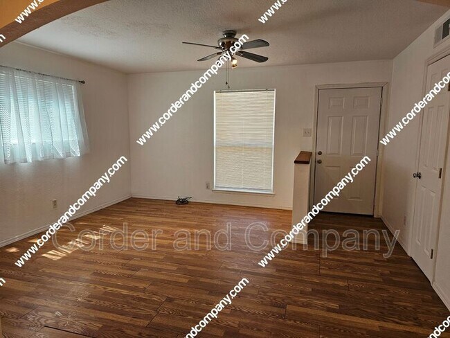 Building Photo - 13341 Camino Del Norte NE
