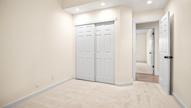 Building Photo - 1228 Demeo St