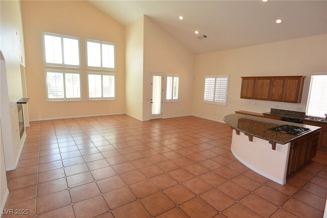 Building Photo - 983 Roseberry Dr