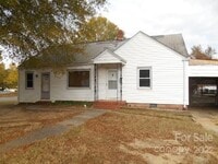 Building Photo - 202 N Merritt Ave