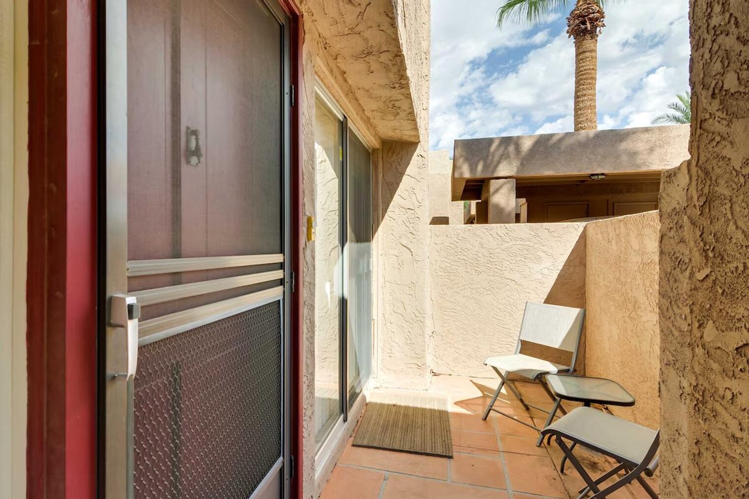 Building Photo - 445 S Desert Palm