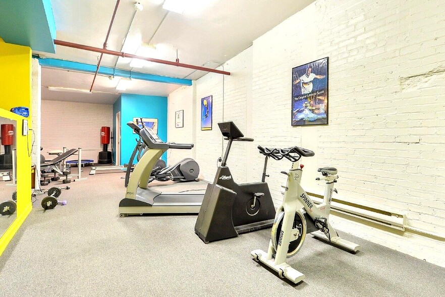 Building Photo - 15 Glenridge Ave