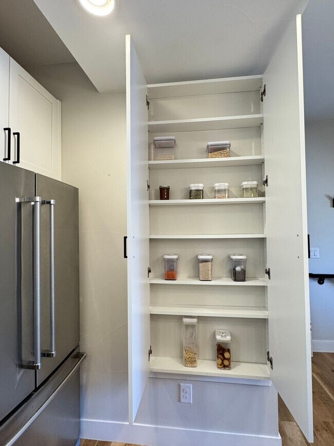 Building Photo - 1788 W 32nd Ave