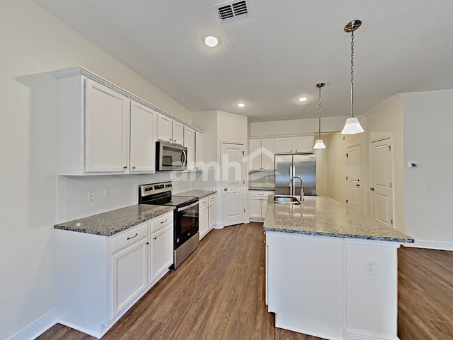 Building Photo - 707 Zarabrooke Ct