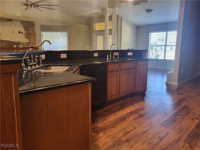 Building Photo - 2115 NW 3rd Ave