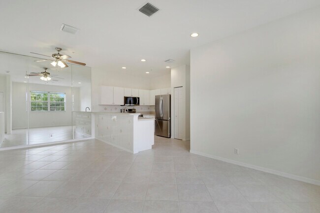 Building Photo - 110 Lighthouse Cir