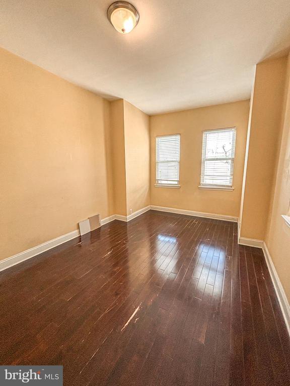 Building Photo - 1419 Morris St